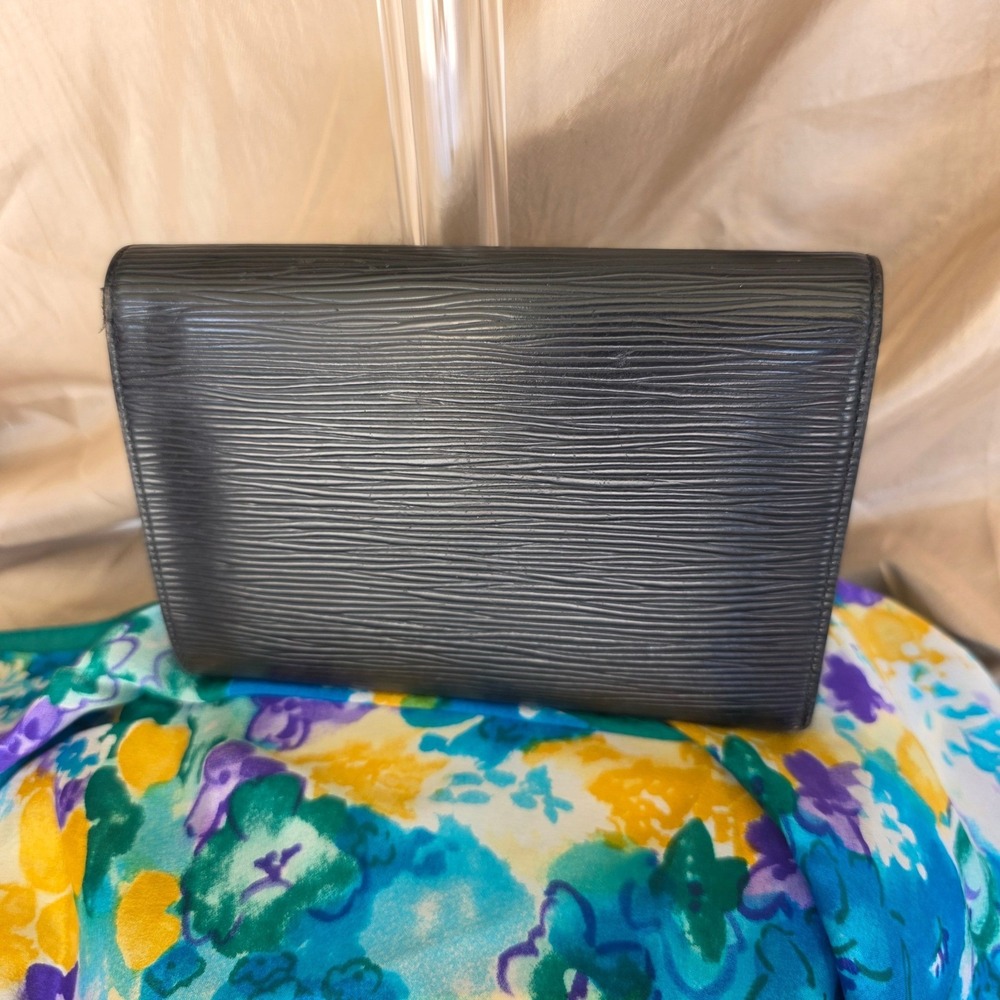 Louis Vuitton Black Epi Sarah Wallet Vintage Clutch Legit App COA - Picture 5 of 16